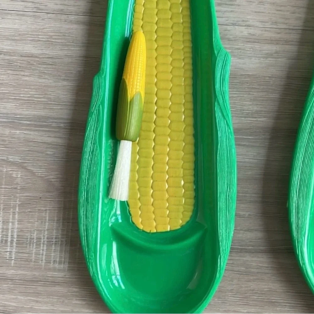 Set of 4 – Reusable Corn on the Cob Holders for BBQ & Cookouts
